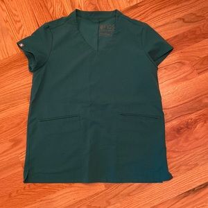 Hunter green XS figs top